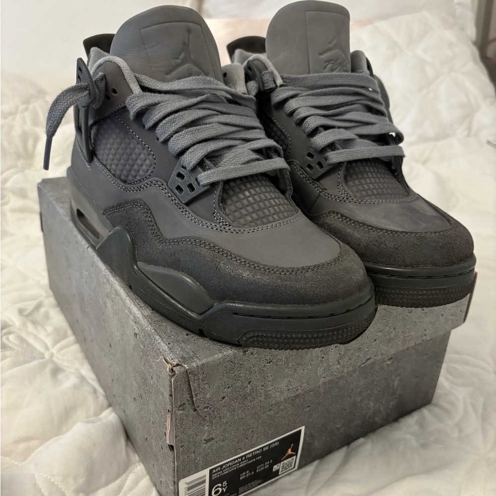 NEW Jordan 4 Retro SE Paris Olympics Wet Cement